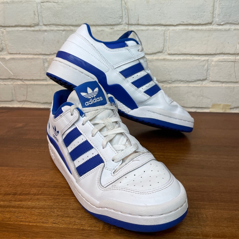 Adidas Forum Low Sneakers. Blue and white, size 7(M)